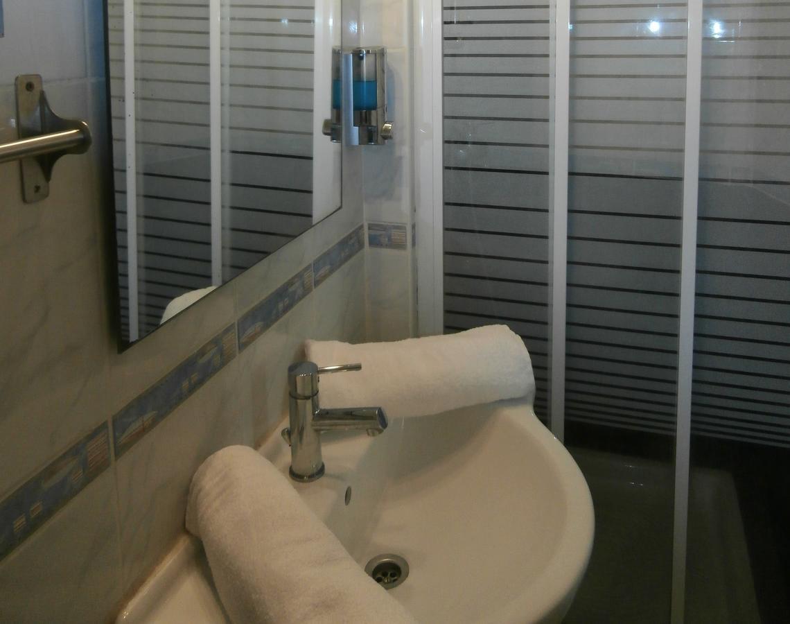 Hotel Imperial Marseille Bagian luar foto