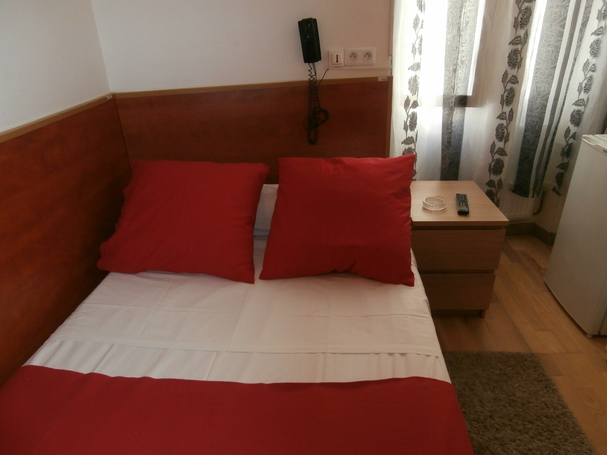 Hotel Imperial Marseille Bagian luar foto